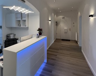 Wir sprechen Deutsch, Englisch, Russisch, Polnisch, Ukrainisch, Kroatisch, Kurdisch, sowie Dänisch 